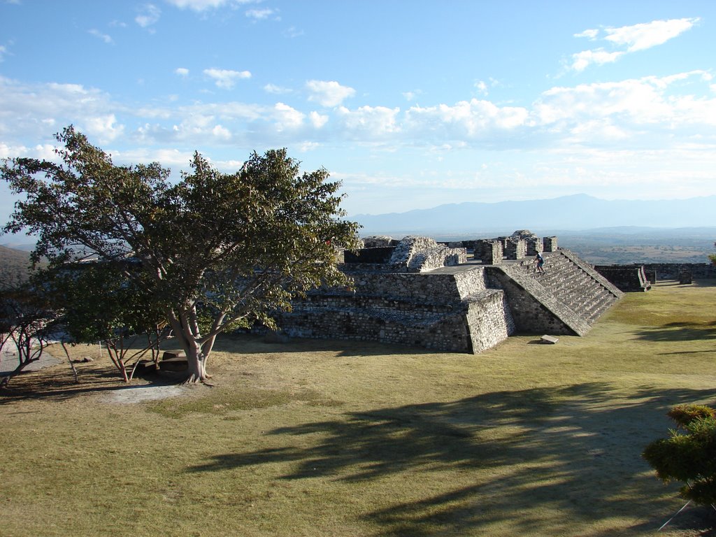 Xochicalco by Memo Velázquez