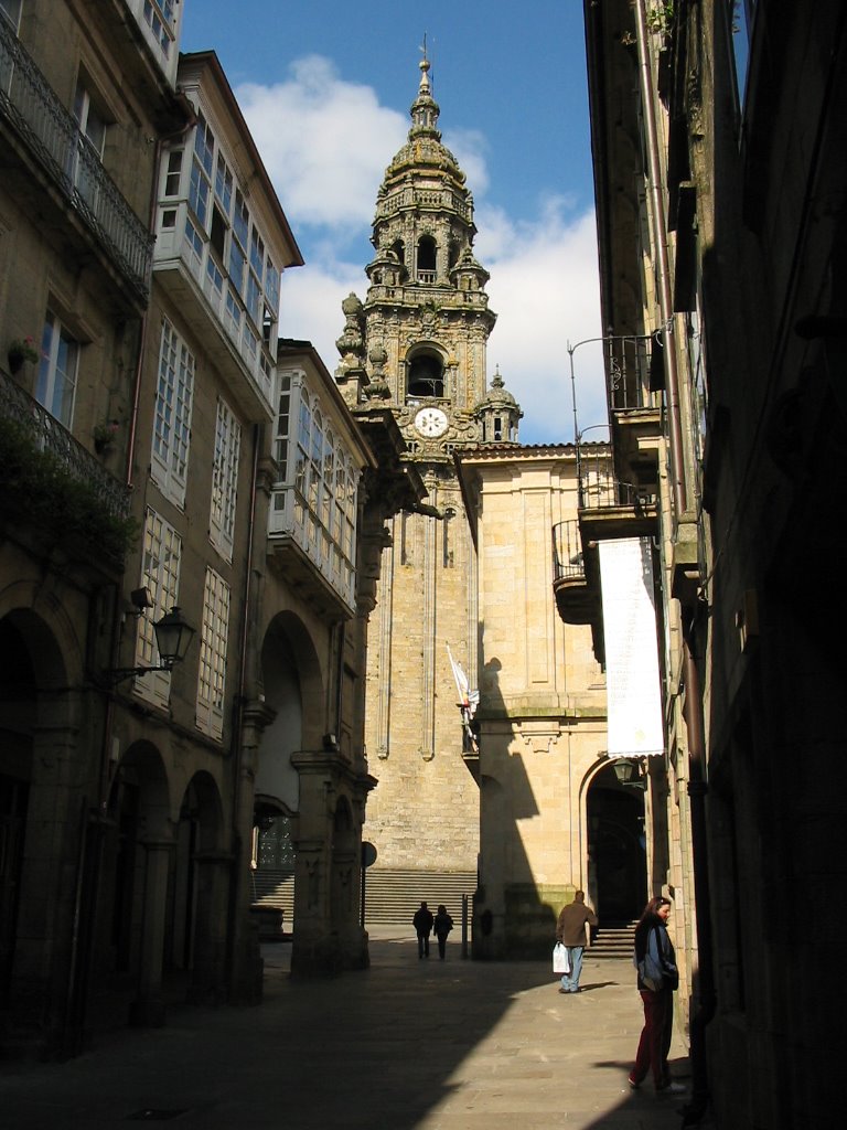 La Catedral (desde Rúa do Vilar) by peperocky