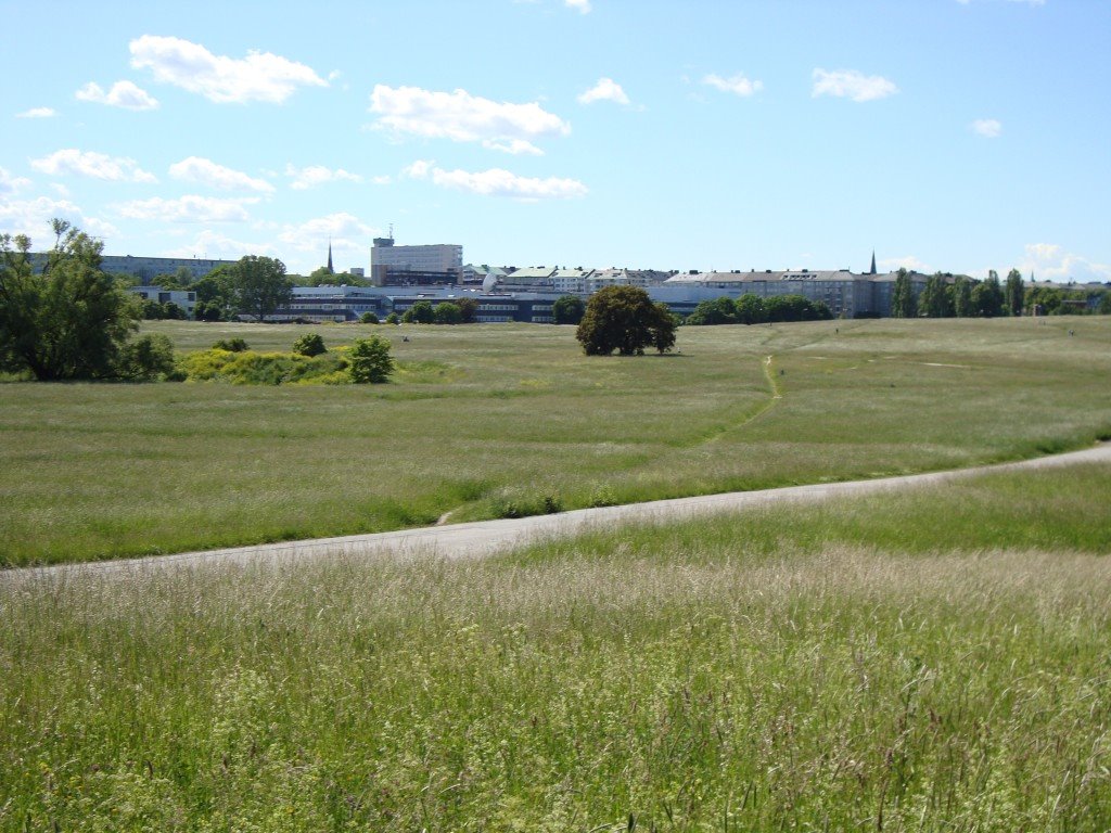 Stockholm, Gärdet, June 2009 by flacksu