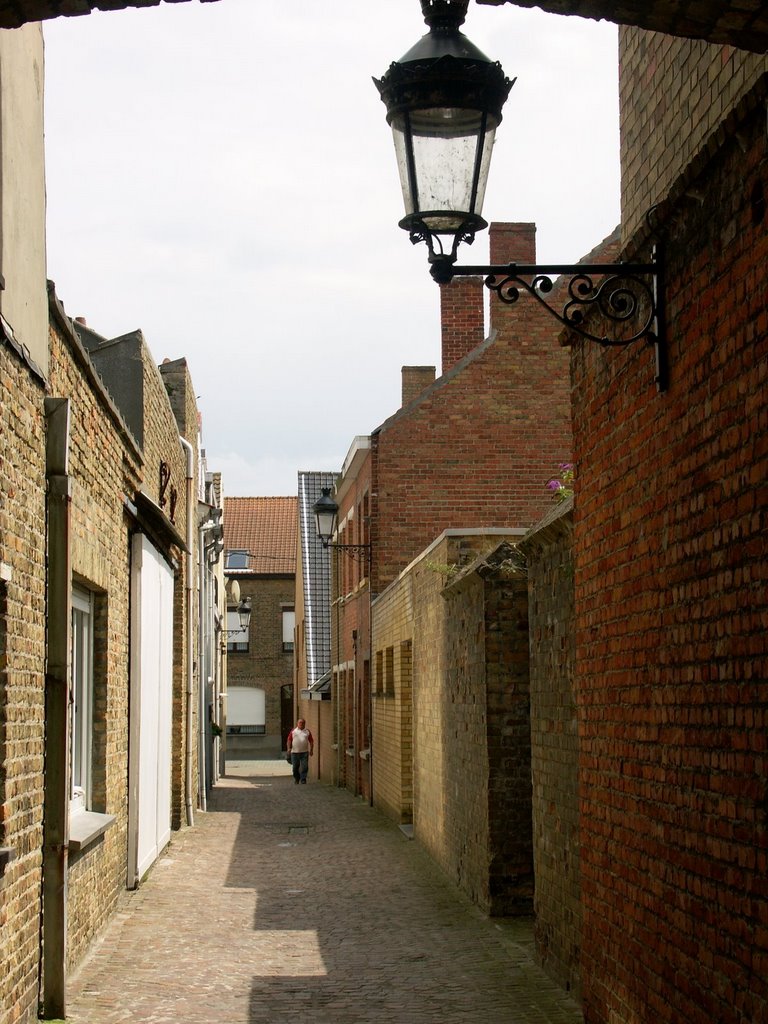 Nieuwpoort-stad, Ankerstraatje by © Jos Van de Velde