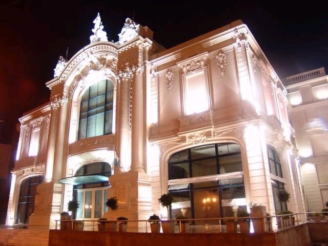 Teatro Peatonal by nicoalbanesi