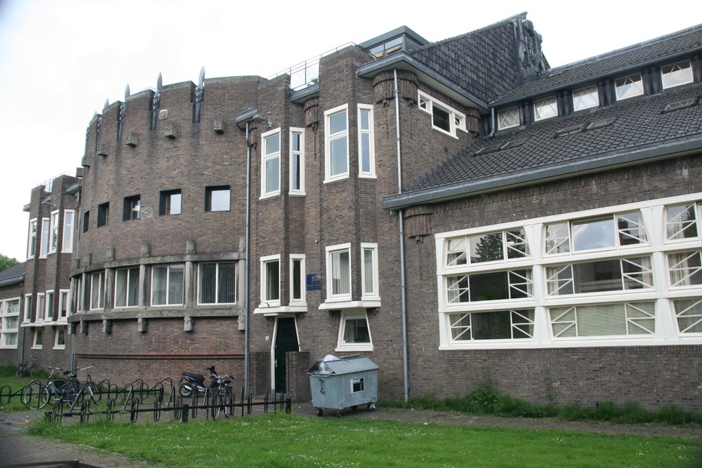 Hartogstraat, voormalig dierenverblijf faculteit diergeneeskunde Utrecht by Carl030nl