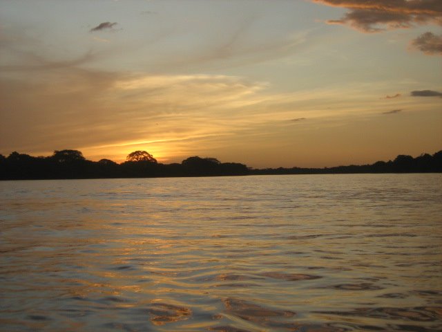 Otro atardecer en el Río Usmacinta, Tenosique, Tabasco. by holachetumal