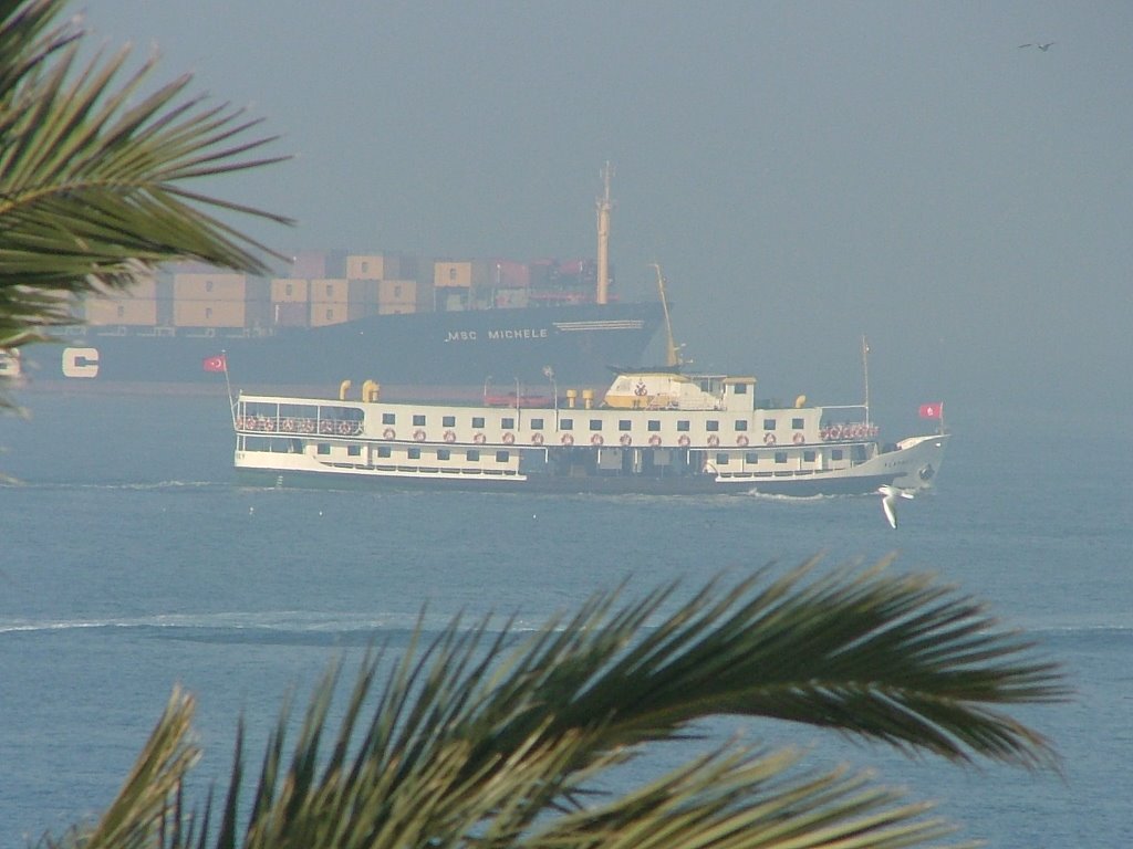 Izmir, İzmir, Turkey by kerembektaş