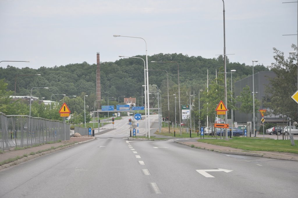 Road in Kungälv (07/2009) by NilsW