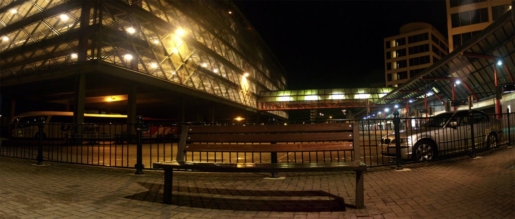 Bus Station, Swindon by SP13