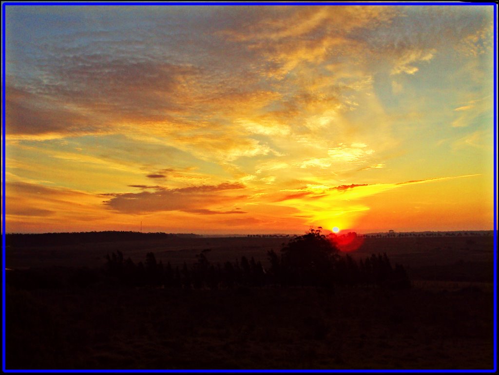 UN ATARDECER DE PELICULA, CON LA NATURALEZA COMO DIRECTOR by dasumo