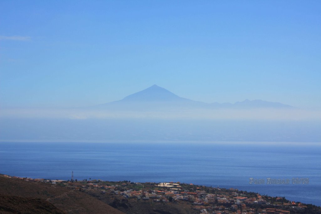 EL TEIDE DESDE LA GOMERA by Paco Roldán Arjona