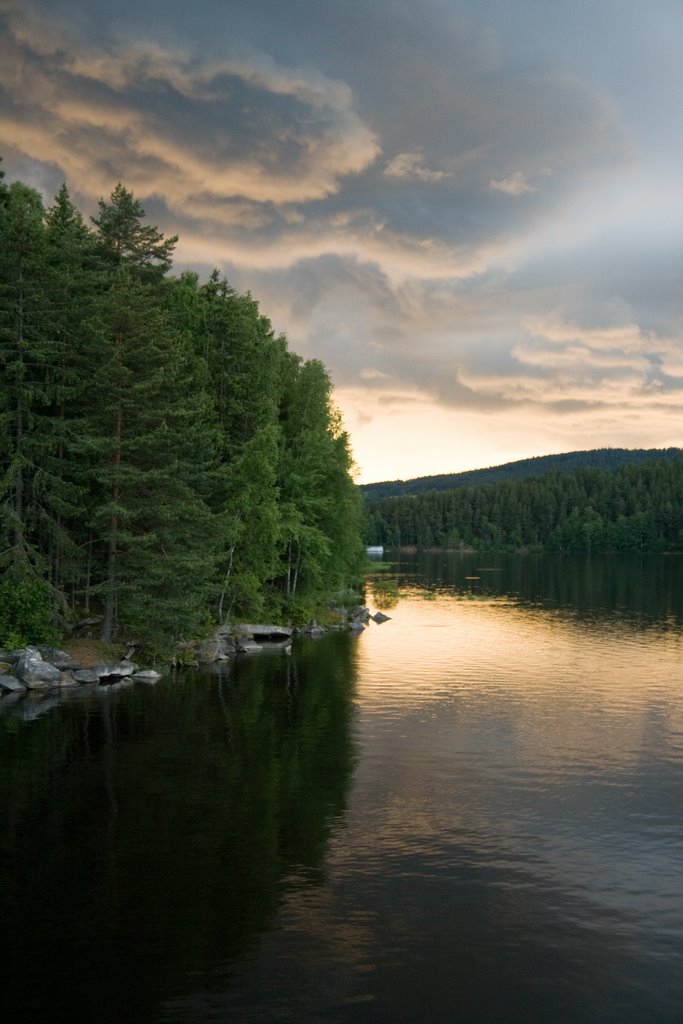 Přehrada Lipno - Lipno Lake by montimuf