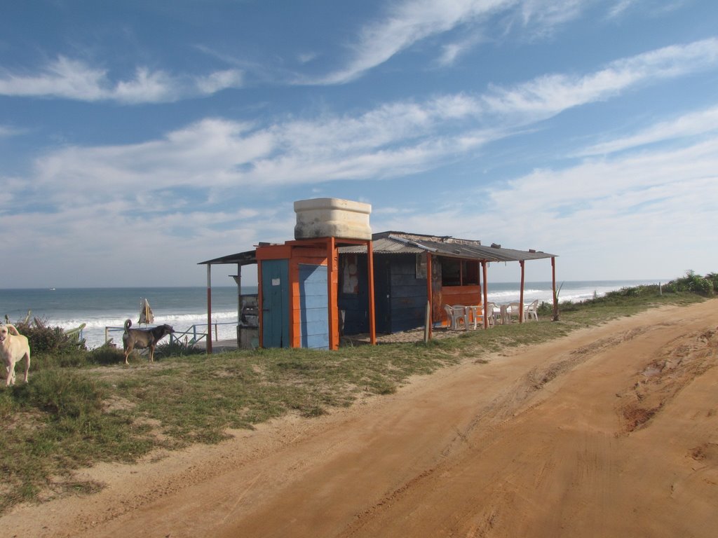 2009 - bar on the beach - Av Atlantica - Praia Seca - RJ - Brasil by AmputadoAmputeeAlex