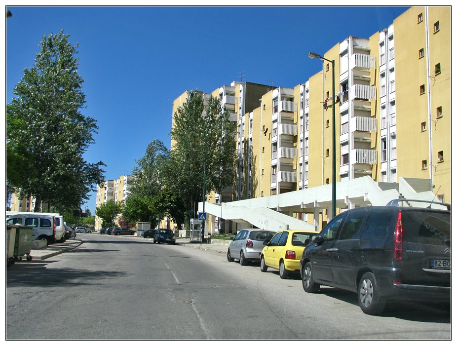 Rua do Moinho - Bairro do Fundo do Fomento by Barragon