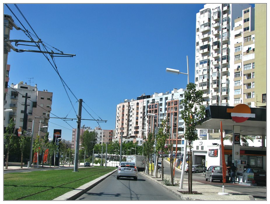 Almada - Avenida Bento Gonçalves by Barragon