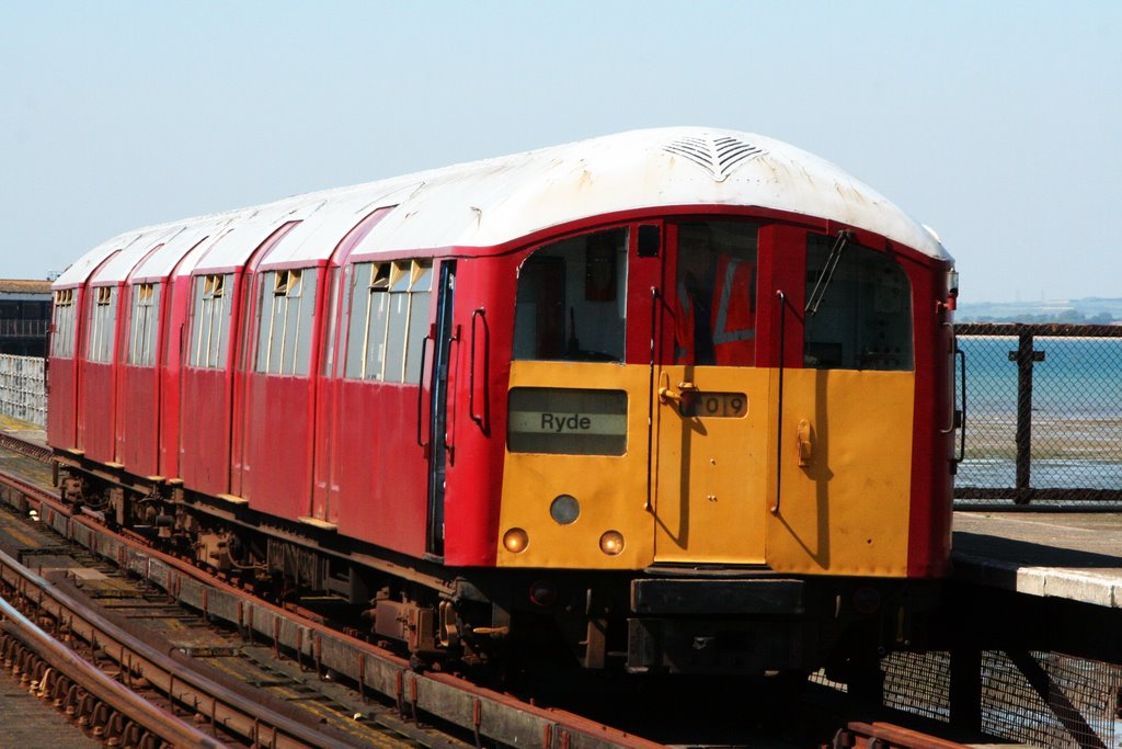 London underground train arriving from Ryde pier head by danjay