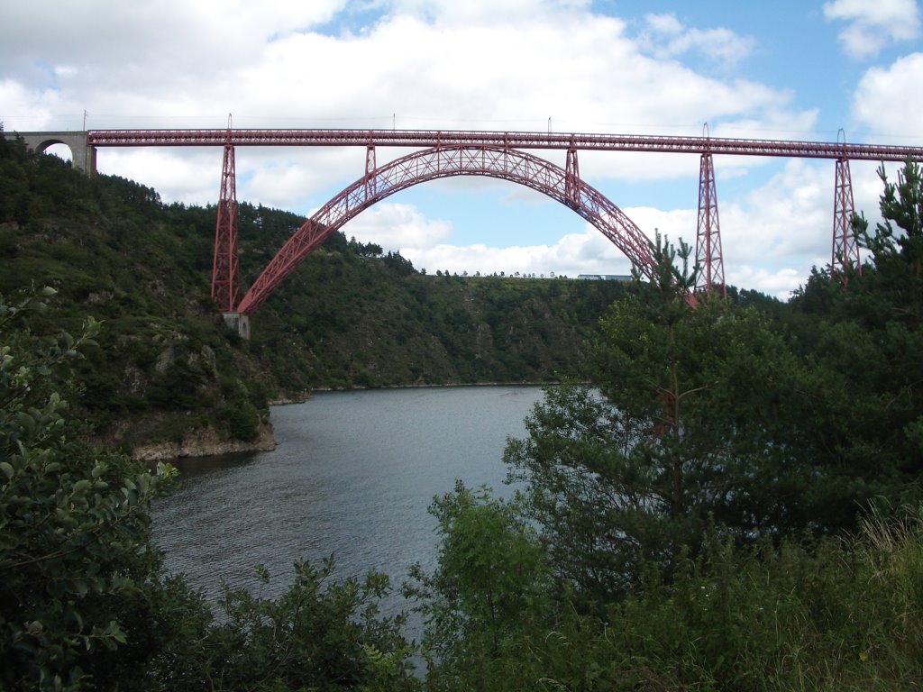 Viaduc de Garabit by koalabzh