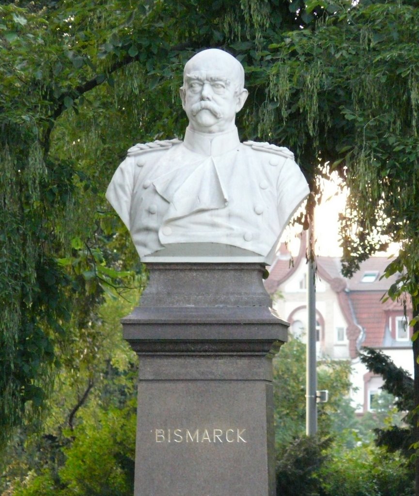 Bismarck by nihesti38