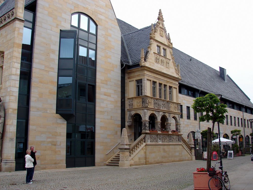 Halberstädter Rathaus by harald helmlechner