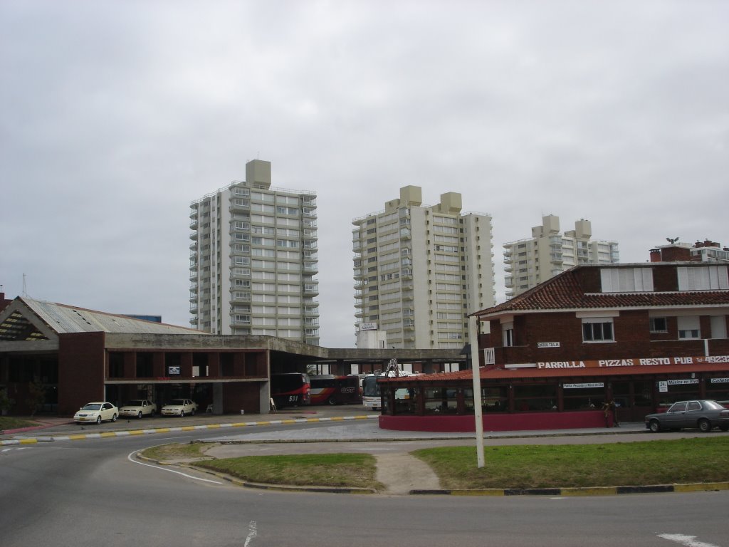 Punta del Este. by Oscar Sacchi