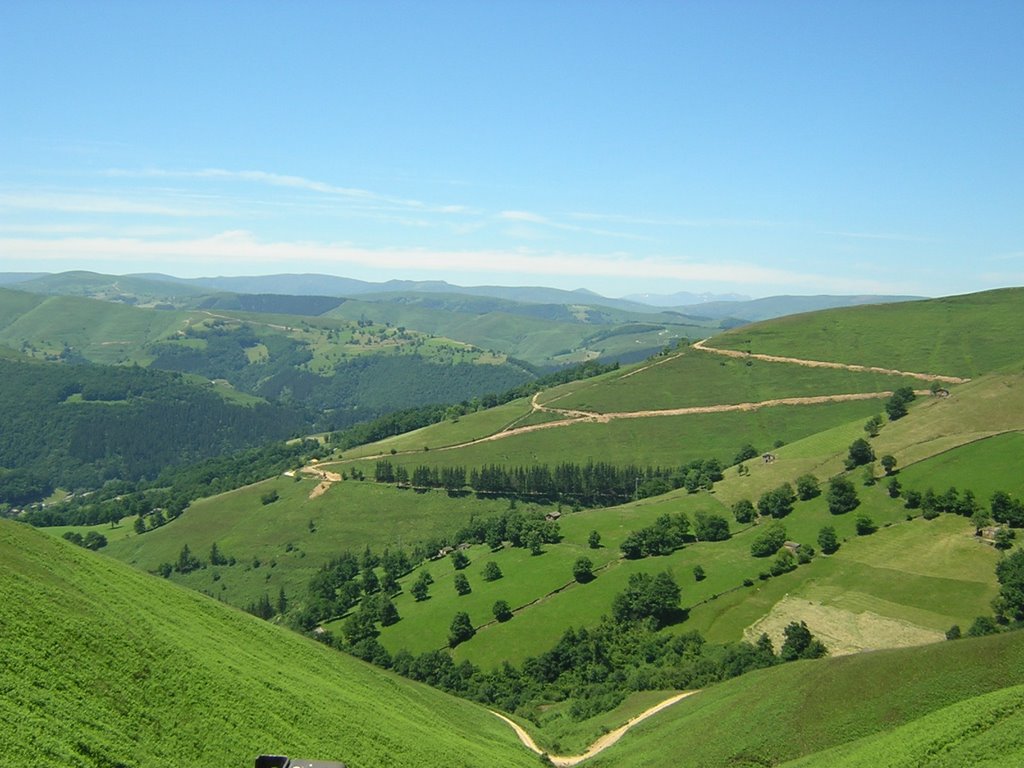 EL VALLE DEL PAS (CANTABRIA) by xvicr