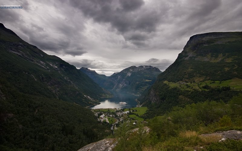 Geirangerfjorden by chiiron