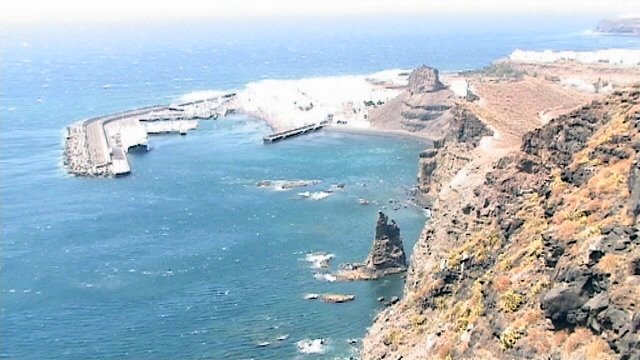 Agaete - Dedo de Dios in Puerto de las Nieves - August 2008 by Dr. Konrad R. Theoba…