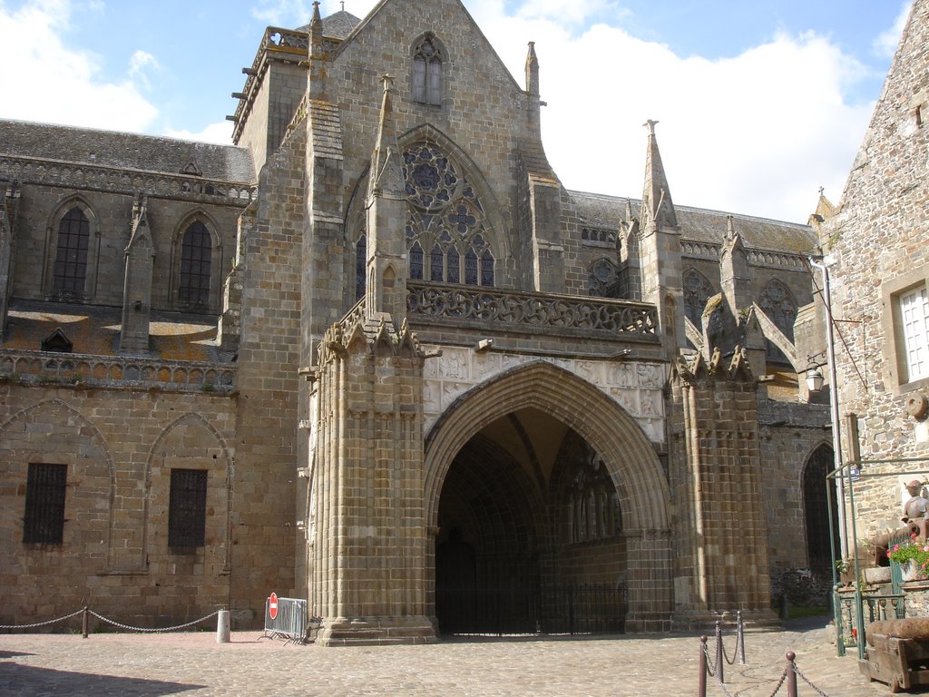 Cathédrale Saint-Samson, Dol-de-Bretagne by Albert J