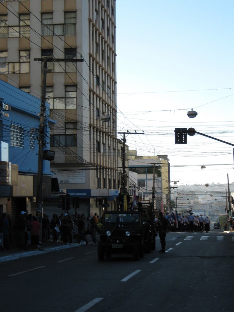 Desfile Cívico na Avenida Goiás - Centro by Pedro Henrique Santo…