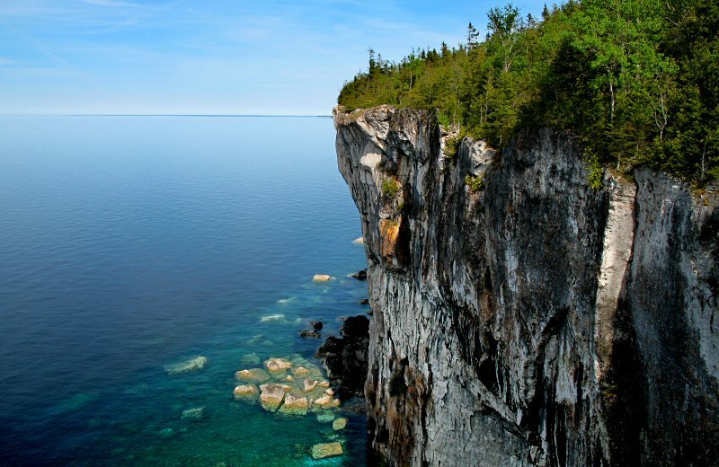 Cave Point by Lars Jensen