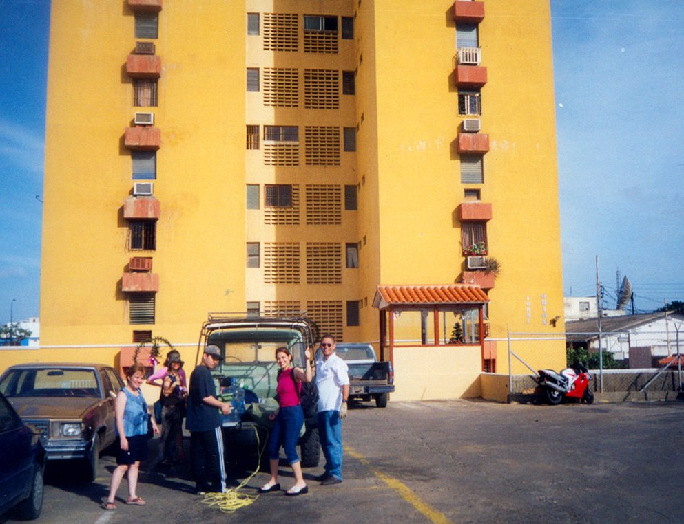 Edificio Orión by Fernando Mota Largo