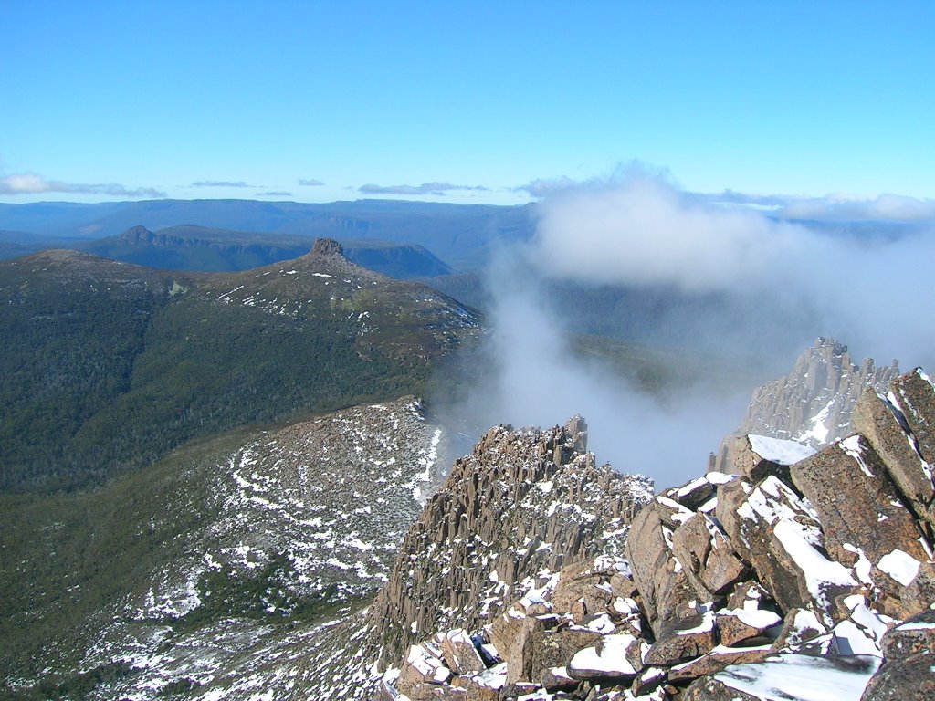 Mt Ossa to Mt Pelion East by delfante