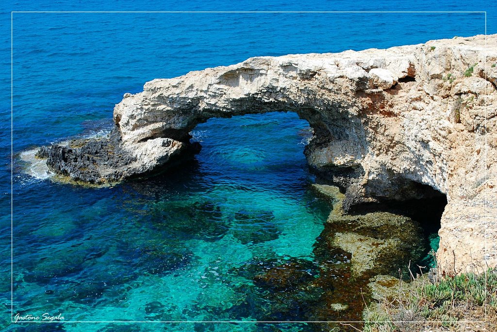 Arco naturale a Capo Greko by GAST1