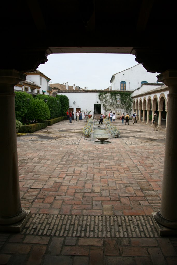 Patio de las Columnas - Palacio de Viana by Sergio Gil Lebrero