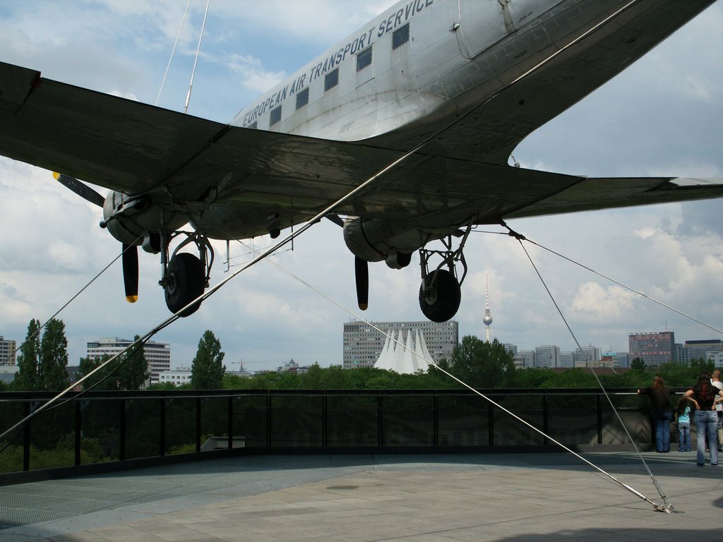 Rosienenbomber am Technikmuseum by pinball_g