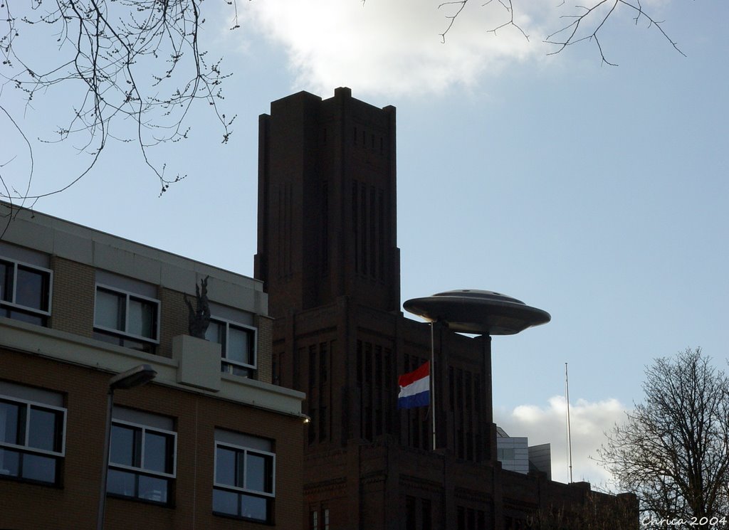 Catharijnesingel: Ufo op de "Inktpot" by Chrica