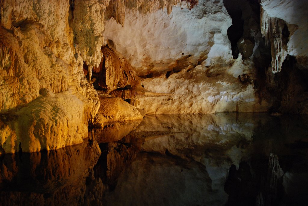 Grotte del bue marino by enrico muda