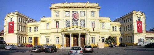 İzmir Atatürk Lisesi by Onur Alparslan