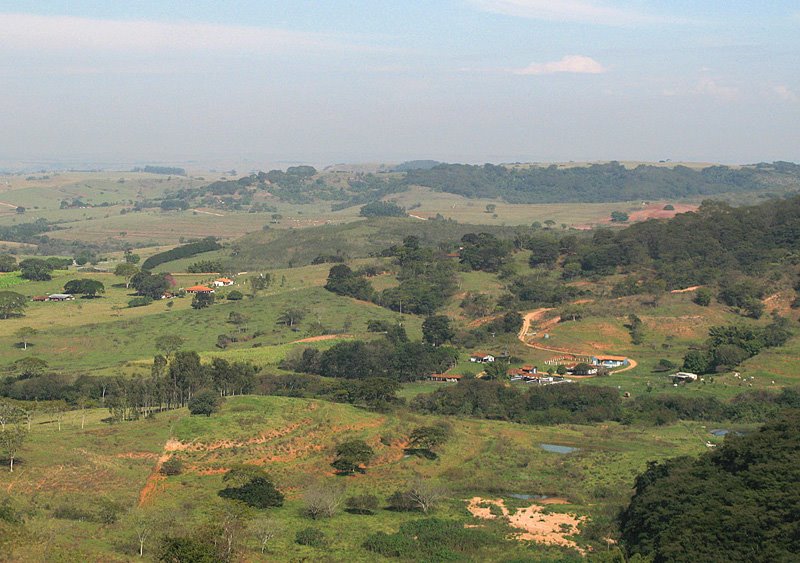 Vista a partir da Rodovia SP 294 em Pompeia - Julho/2009 by Eduardo M. P. Dantas