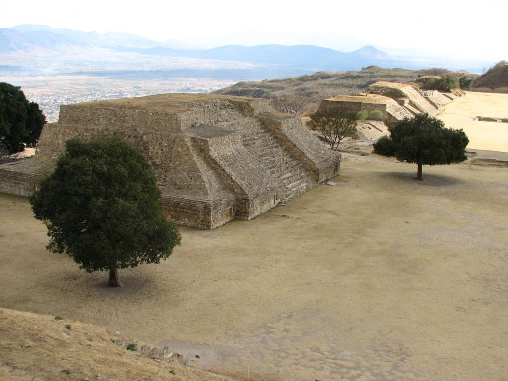 Monte Alban 4 (Thiago) by slo_thiago