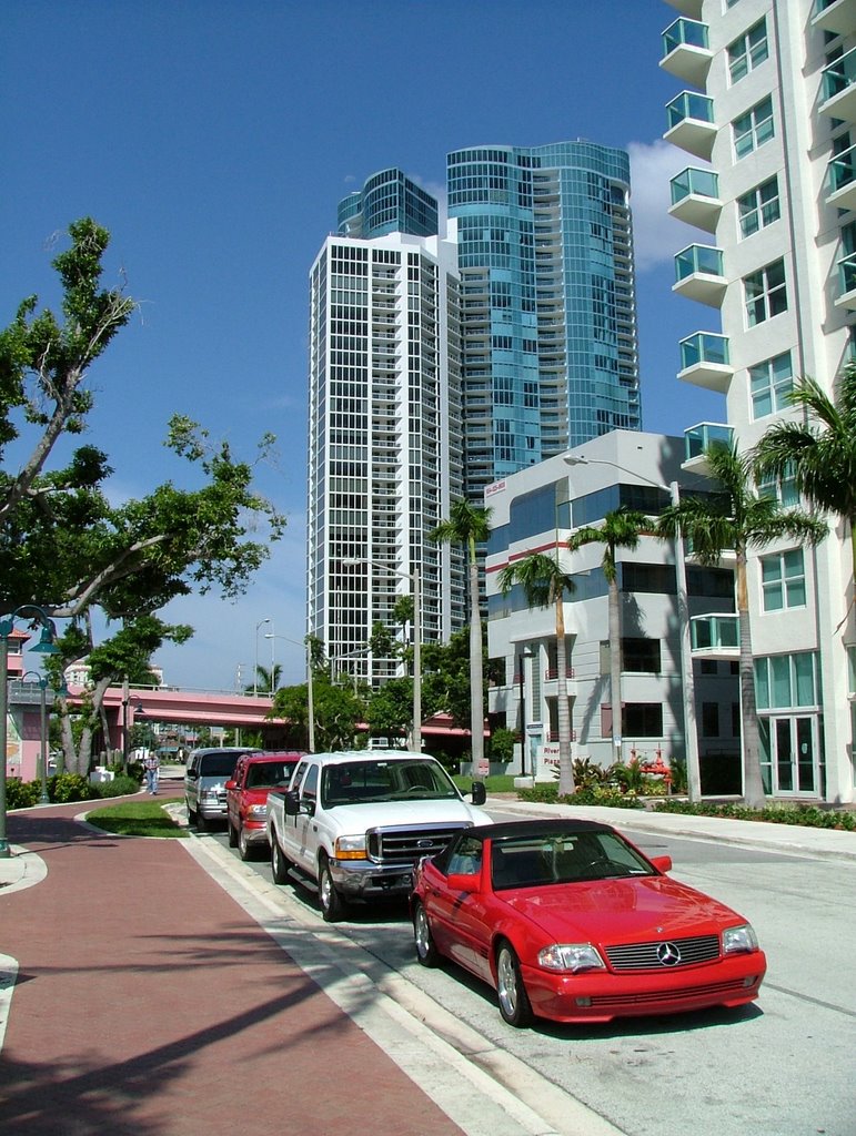 Fort Lauderdale Riverwalk by extremfranky