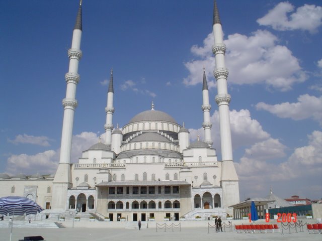 Kocatepe cami Ankara by Erkan Pehlivan