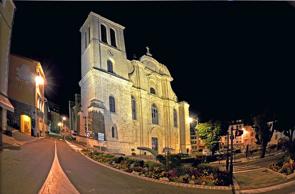 Cathédrale Saint-Claude de nuit 1 by Robert LE PENNEC