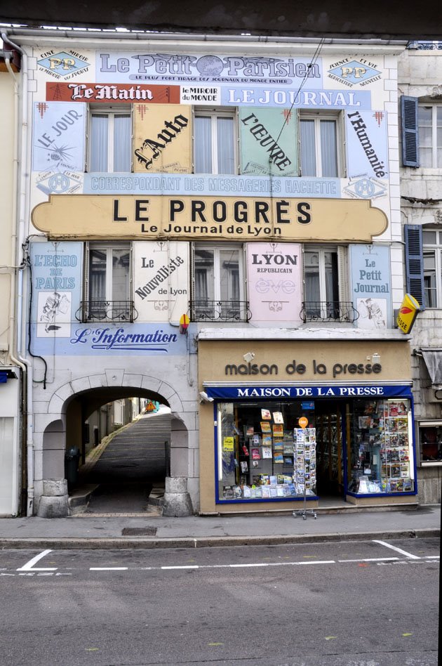 Saint-Claude rue du Pré 2009 by Robert LE PENNEC