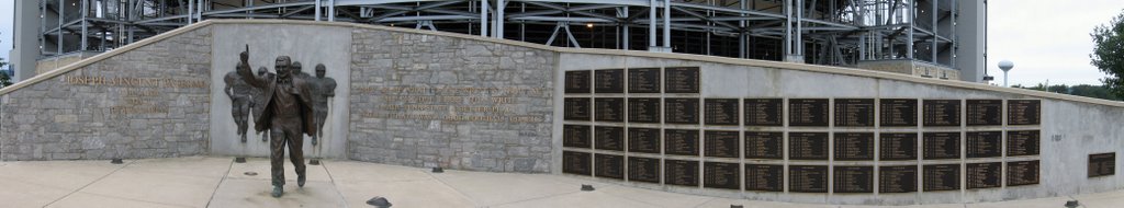 Joe Paterno Statue by PJ9200