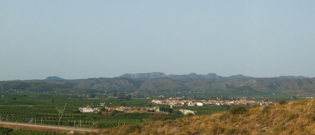 Vista de Rafelguaraf i Tossalnou desde L'Ènova by carlesbrno