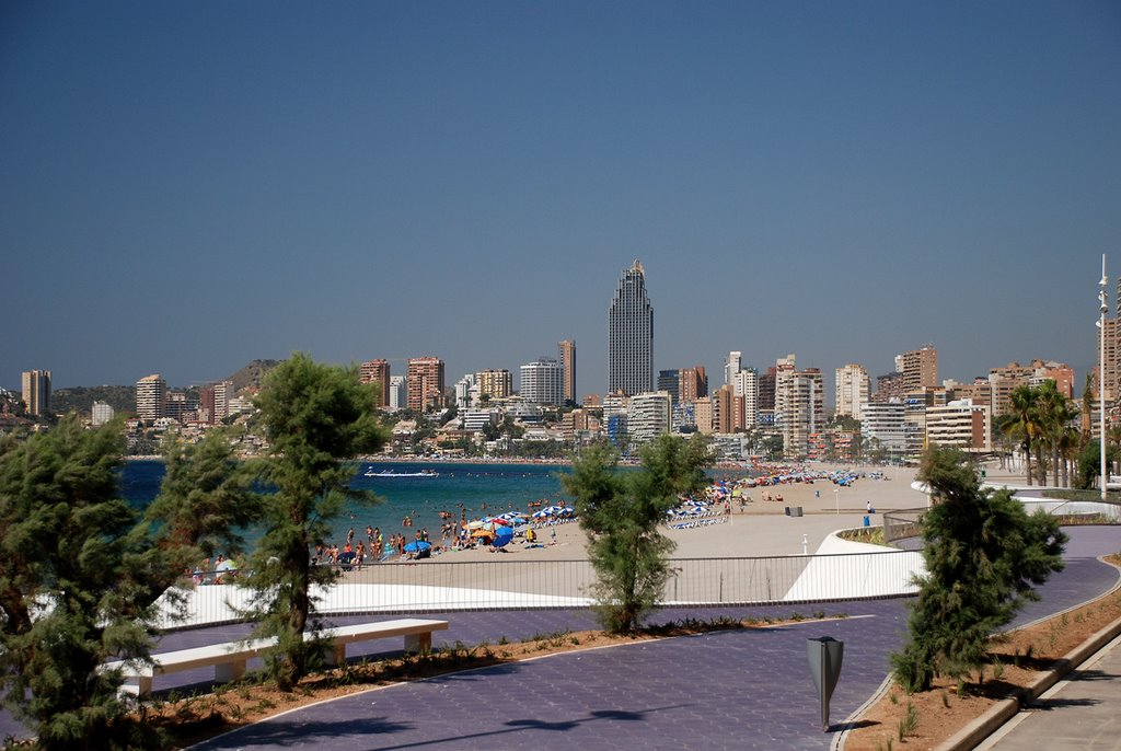 Paseo de Poniente, Benidorm by Ksenia Glukhova