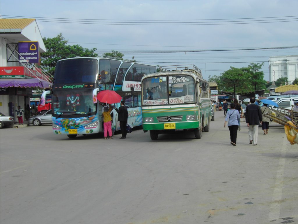 Old And New Bus In Aranyaprathet Border To Cambodia by Tater