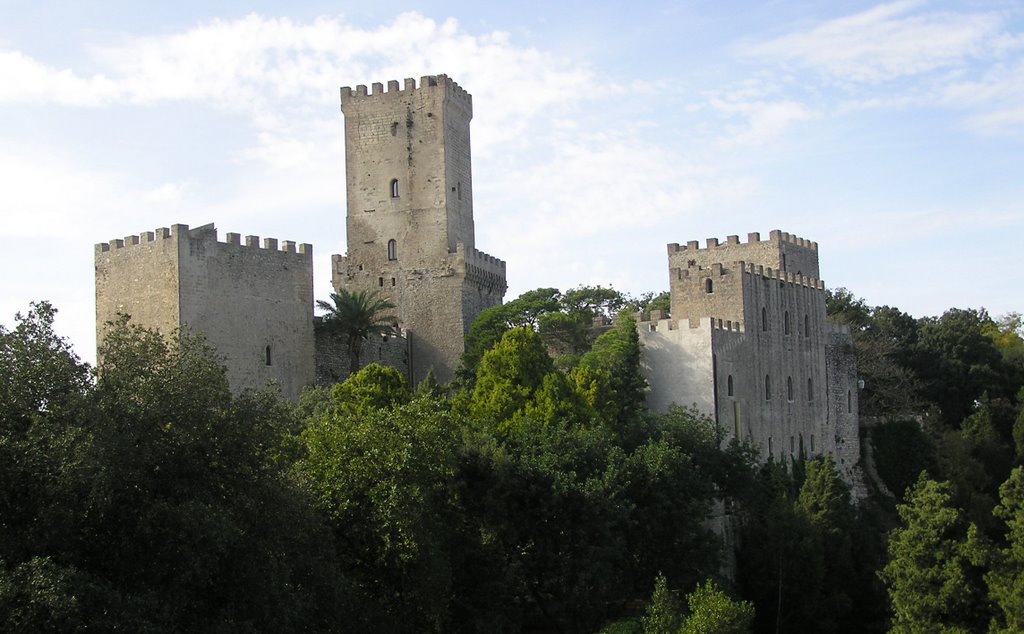 Complejo del castillo, Erice by helicongus