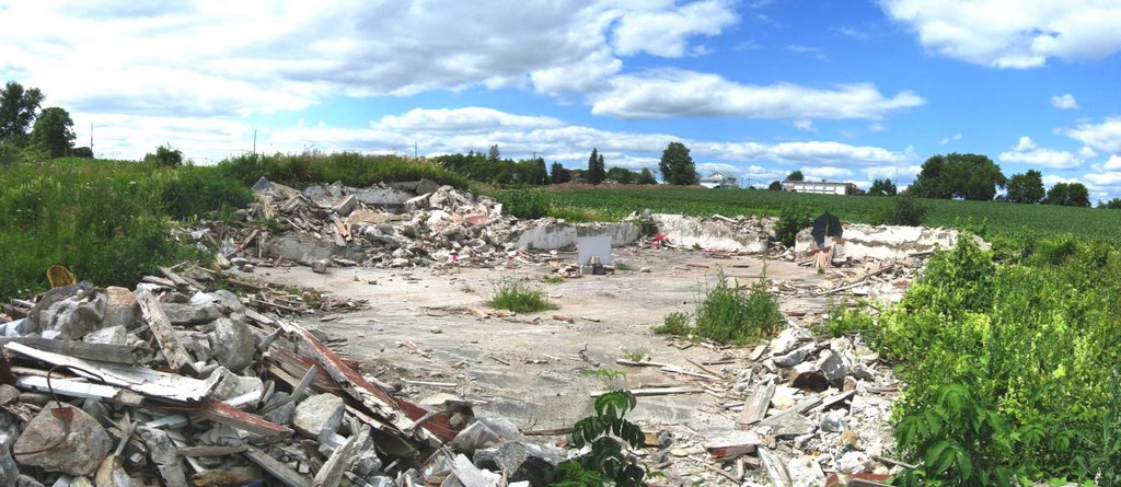 Barn Remains by porfer