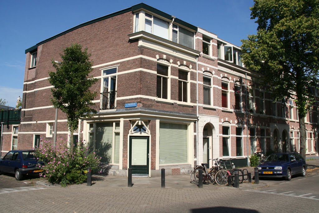 J.P.Coenstraat hoek v.d. Boschstraat by Carl030nl