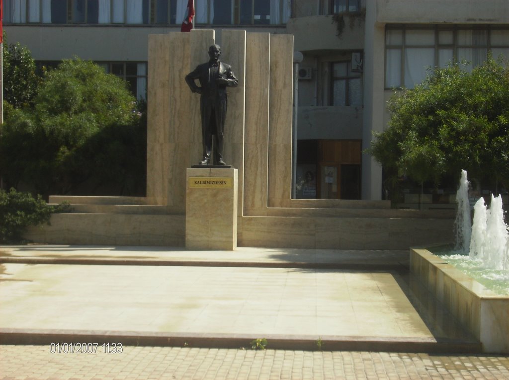 Çukuraltı Atatürk Heykeli ve Çevresi by Kutbettin Polat