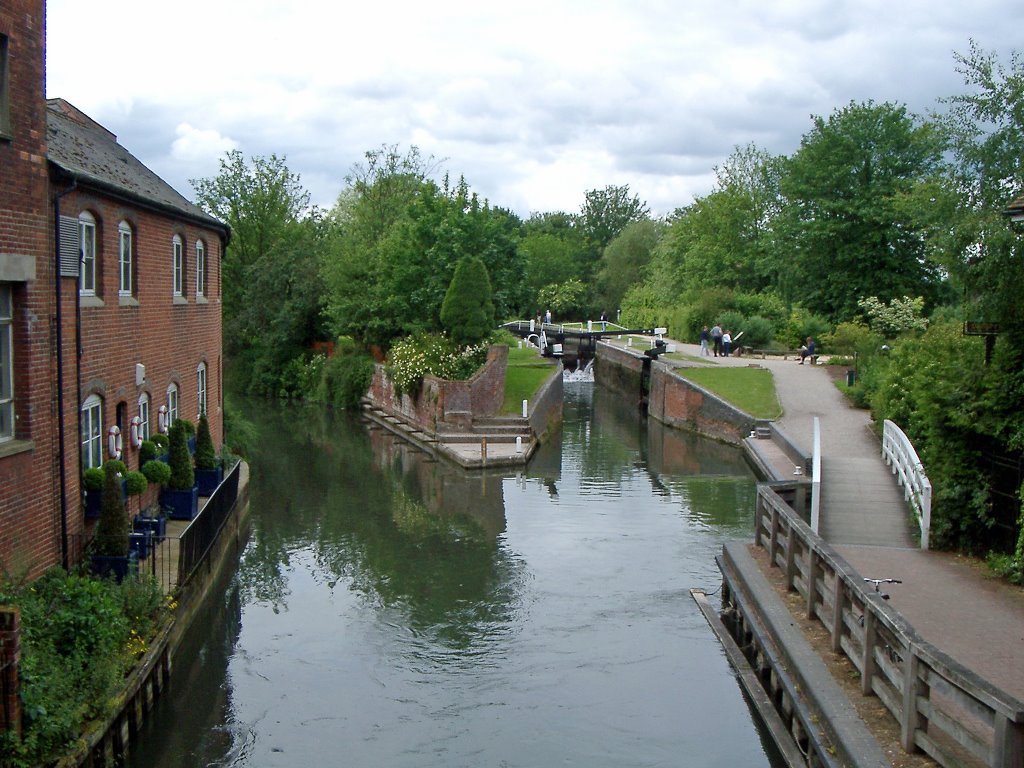 Town Lock, Kennet and Avon Canal, Newbury by Collin West